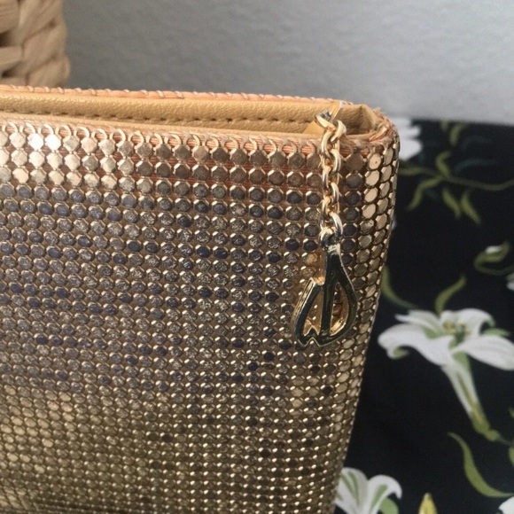 Vintage Chainmail Clutch - Picture 2 of 10